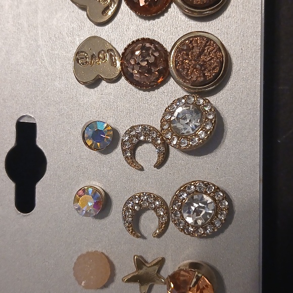 Lux accessories multi stud earring set - Picture 3 of 7